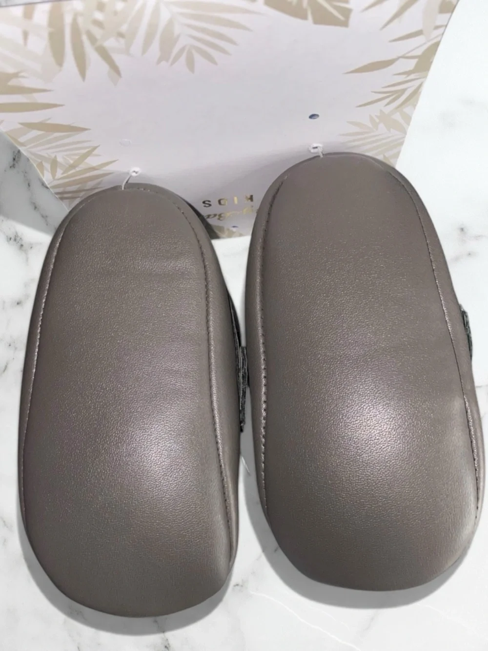 Tommy Bahama  Gray Slip-On loafers crib shoes Red Plaid
